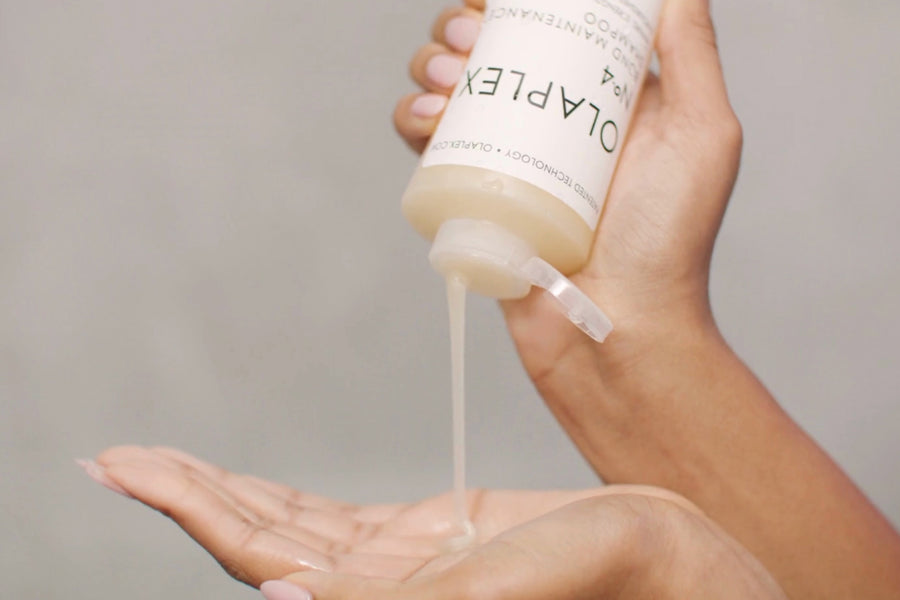 How Does Nᴼ.4 Bond Maintenance® Shampoo Work?