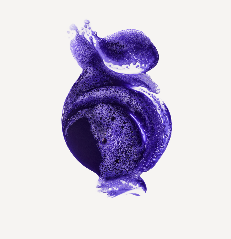 hover

Nº.4P BLONDE ENHANCER™ TONING SHAMPOO goop on white background